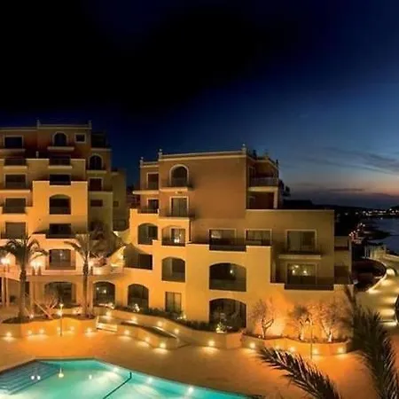 With Shared Pool Mellieha