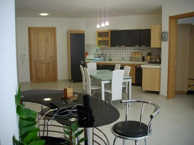 With Shared Pool Mellieħa