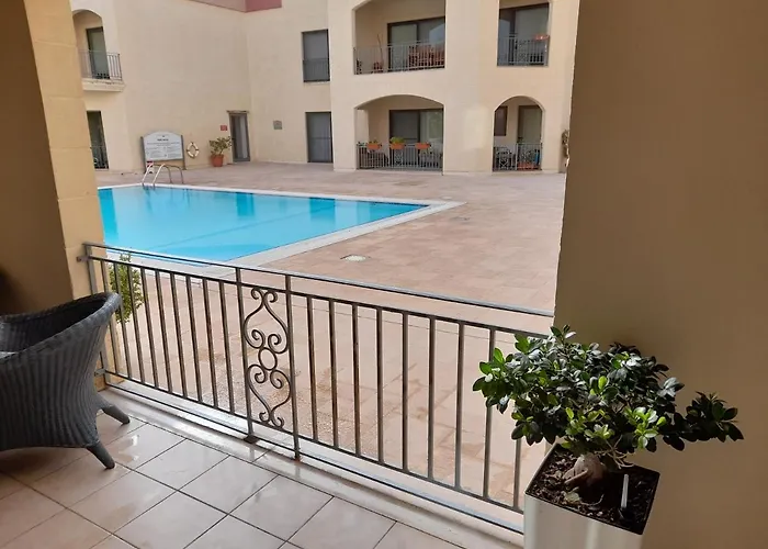 With Shared Pool Apartament *